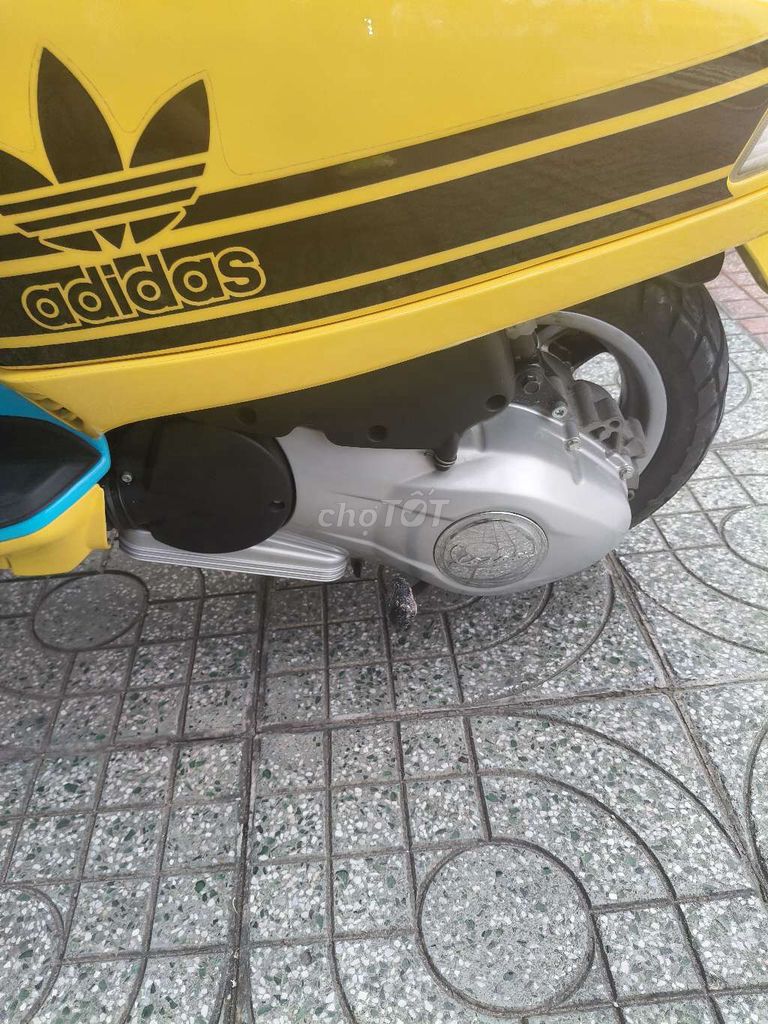 Xe vespa Piaggio nhật full zin xe mới vỏ mới cáo. Mua bán Xe máy tại Thành phố Mỹ Tho Tiền Giang được đăng bởi tran minh hai hình 4