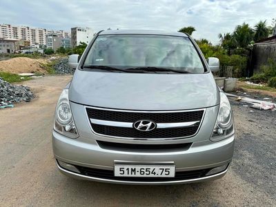 Hyundai Grand Starex 2014 2.4 MT - 122 km