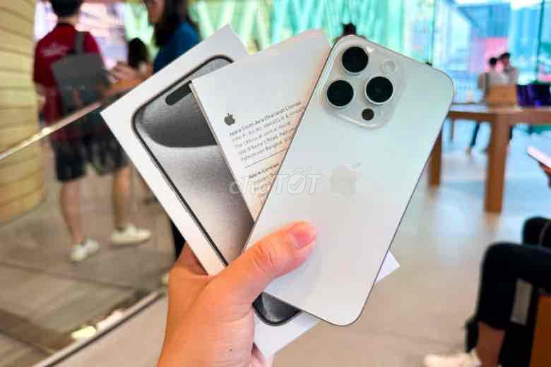 Apple iPhone 15 Pro Max 512GB Trắng. Mua bán Điện thoại tại Thị xã Bến Cát Bình Dương được đăng bởi Hoàng Hưng hình 1