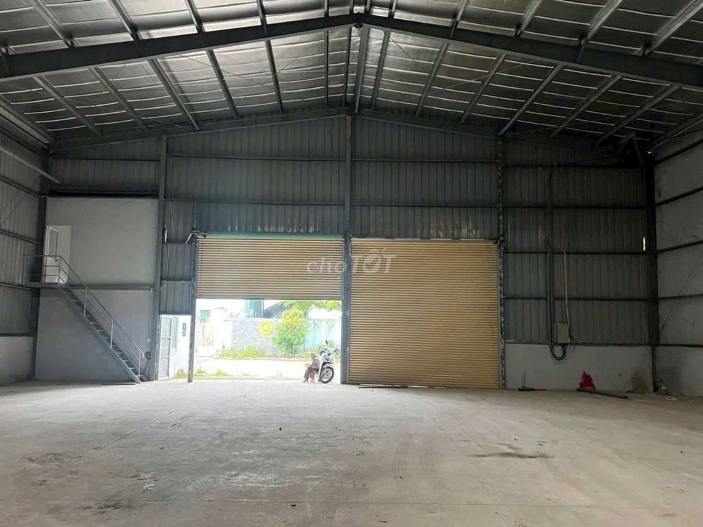 CHO THUÊ XƯỞNG 1300M2 TẠI VĨNH TÂN TÂN UYÊN BÌNH DƯƠNG