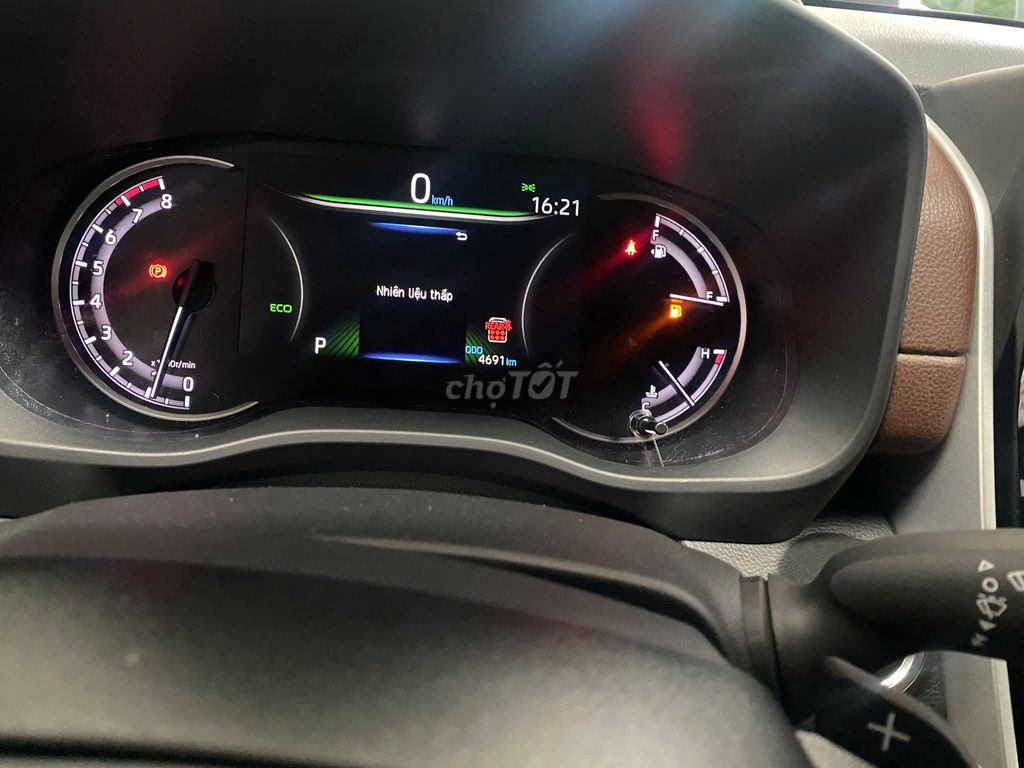 Toyota Innova Cross 2025 lướt, giá tl. Mua bán Ô tô tại Quận Tân Phú Tp Hồ Chí Minh được đăng bởi Thành Nam Toyota  hình 2