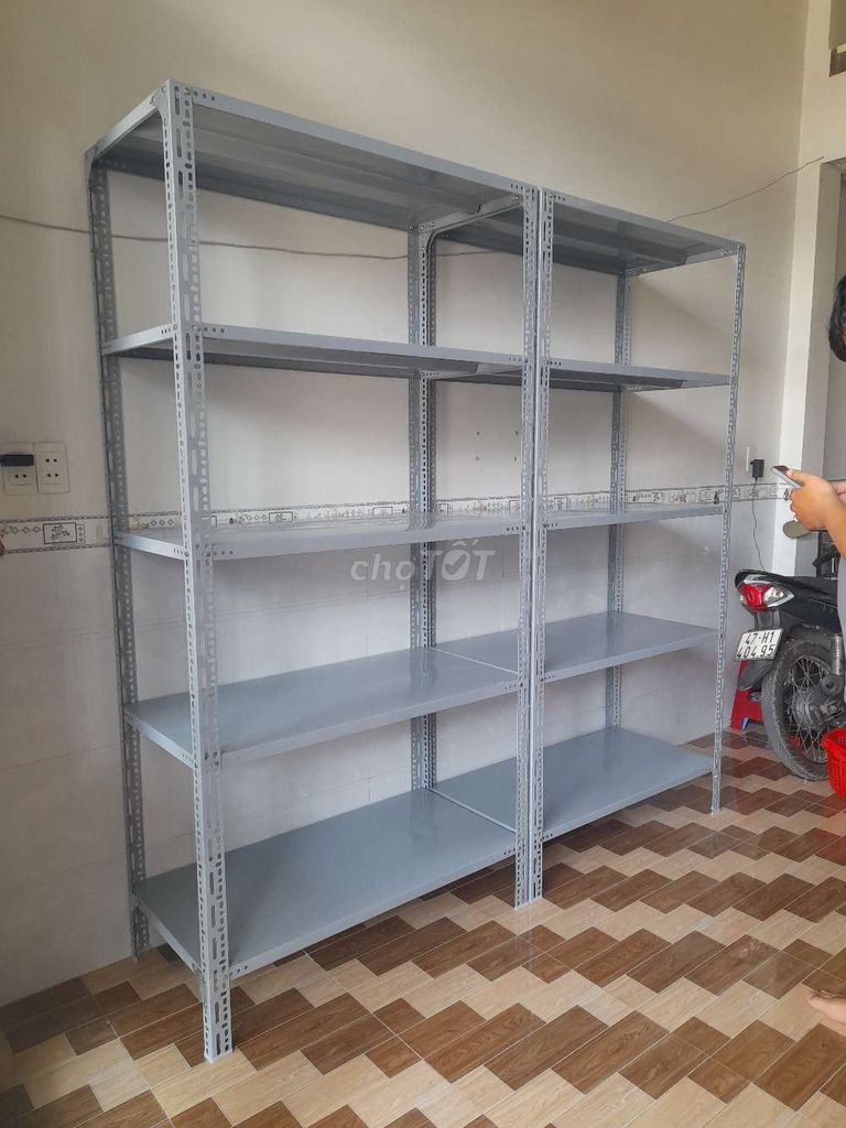 Kệ đa năng sắt xám. Mua bán Tủ, kệ gia đình tại Thị xã Bến Cát Bình Dương được đăng bởi Thu Hoàng hình 1