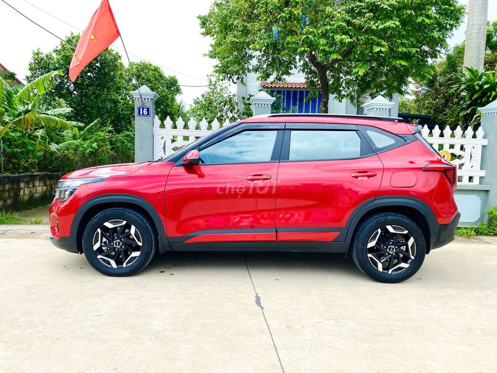 Kia Seltos 2024 1.5 AT - 17000 km. Mua bán Ô tô tại Thành phố Thanh Hóa Thanh Hóa được đăng bởi Phạm Long MC Luxury Car hình 2
