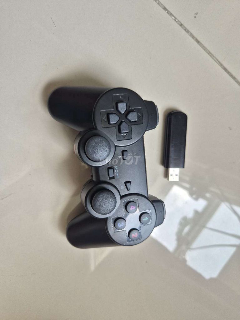 Tay cầm chơi game Đen đã sử dụng. Mua bán Thiết bị chơi game tại Thành phố Thủ Đức Tp Hồ Chí Minh được đăng bởi Vinh hình 1