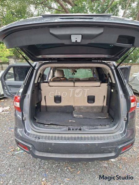 Ford Everest Ambiente 2.2L 4x4 MT 2018