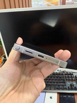 Galaxy S25 Ultra ram 12/256g bh 3/2027 .liknew