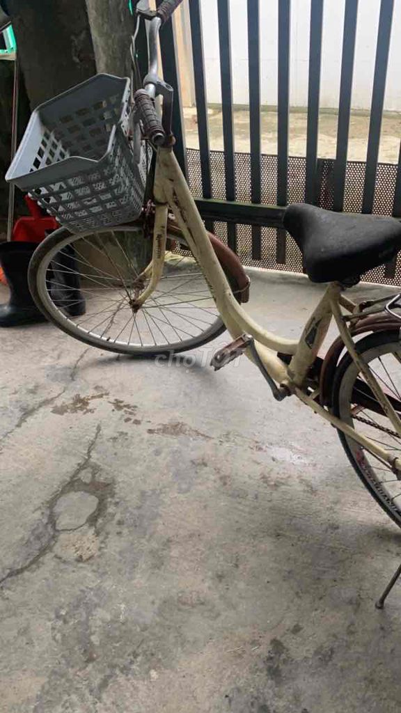 xe đạp nhà dư không dùng. Mua bán Xe đạp tại Quận Liên Chiểu Đà Nẵng được đăng bởi A hải hình 4