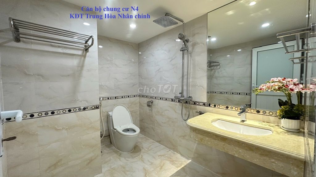 Chính chủ bán gấp căn hộ 601 KĐT Trung Hòa Nhân Chính, 4PN, 2WC, 120m2