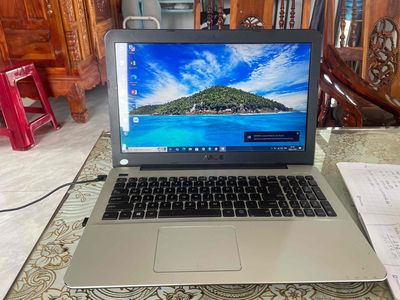 Asus Intel Core i7 8GB/128GB Đen