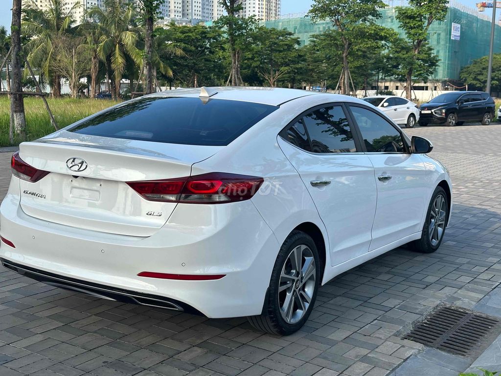 Hyundai Elantra 2017 2.0 AT - 96.000km - Mới về! Hàng HOT!💥💥💥