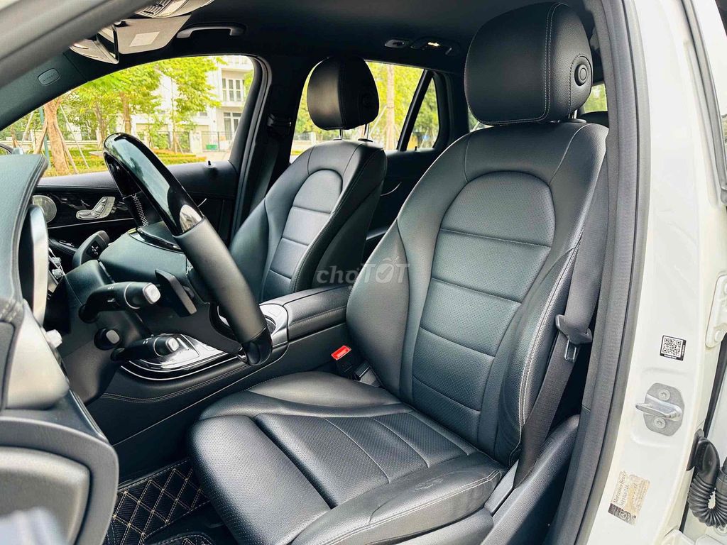 Mercedes Benz GLC Class 2019 - 41000 km. Mua bán Ô tô tại Quận Bắc Từ Liêm Hà Nội được đăng bởi Phạm Bá Hướng hình 9