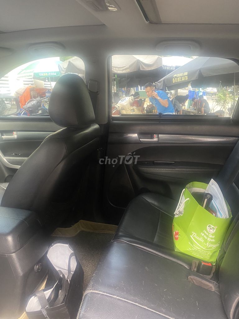 Bán xe kia sorento 2.4 GATH bản new 2013 hót. Mua bán Ô tô tại Quận Hoàng Mai Hà Nội được đăng bởi Tên chưa cung cấp hình 9