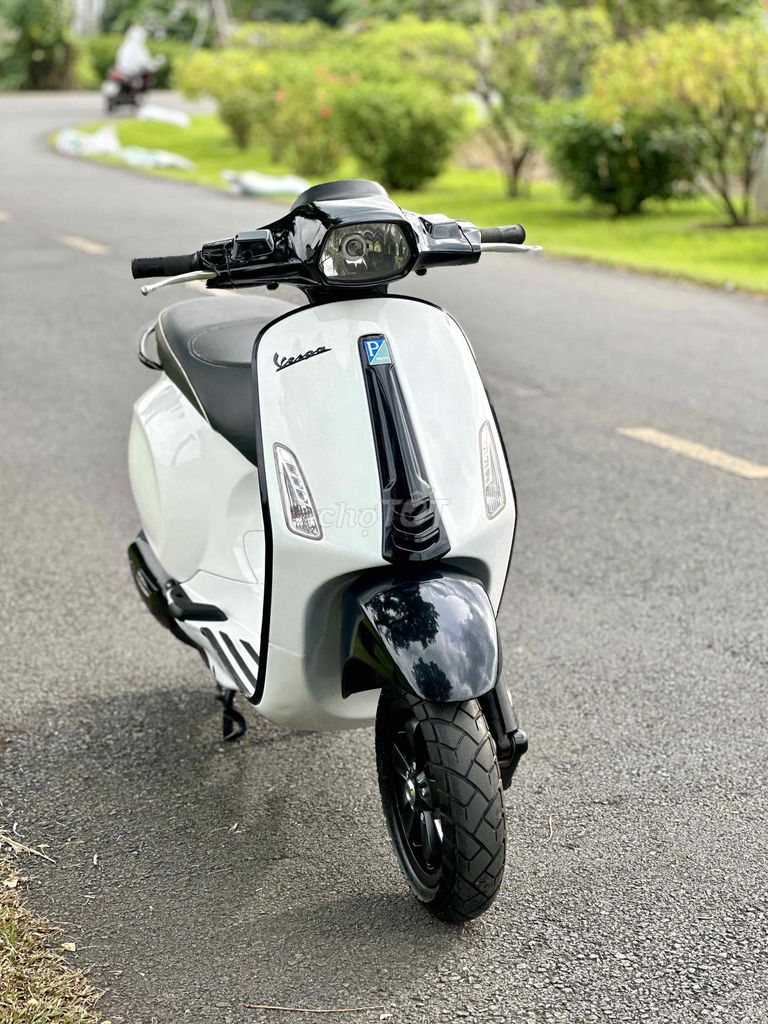 ✅✅VESPA 125cc. TRẮNG ĐEN SPOSTY.SIÊU KENG. Mua bán Xe máy tại Quận Gò Vấp Tp Hồ Chí Minh được đăng bởi VESPA ĐỨC NGUYỄN  hình 4