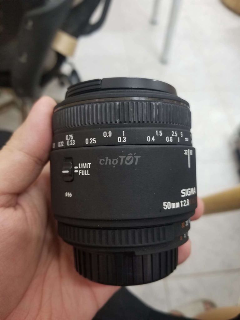Ống kính Sigma 50mm f2.8 DG Macro Nikon F. Mua bán Máy ảnh, Máy quay tại Quận 5 Tp Hồ Chí Minh được đăng bởi Anh Tuấn hình 1