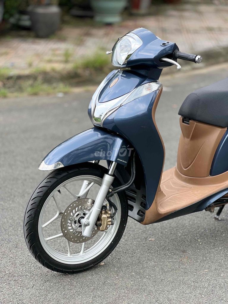 Shmode 125 Xanh Nâu Đen 2019 Leng Keng Có Trả Góp🎉. Mua bán Xe máy tại Thành phố Biên Hòa Đồng Nai được đăng bởi Xe Máy Phát Đồng hình 7