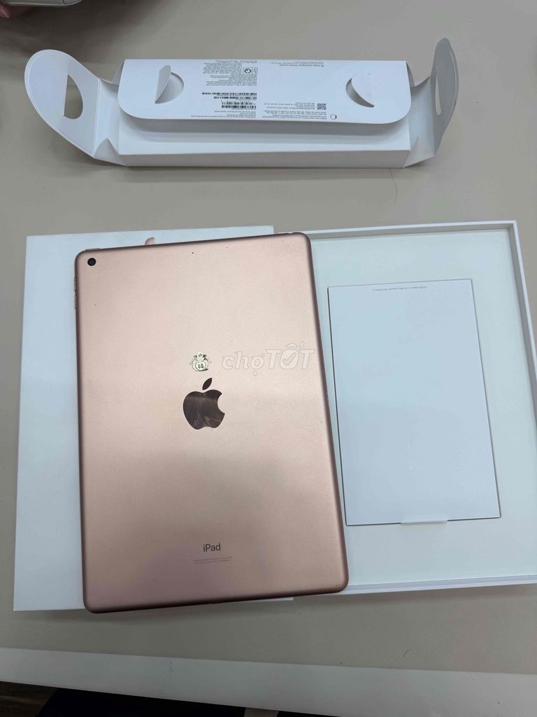 Apple iPad Gen 8 32GB Vàng hồng zin chuẩn. Mua bán Máy tính bảng tại Quận Tân Bình Tp Hồ Chí Minh được đăng bởi Shop Trung Văn Apple Watch hình 1