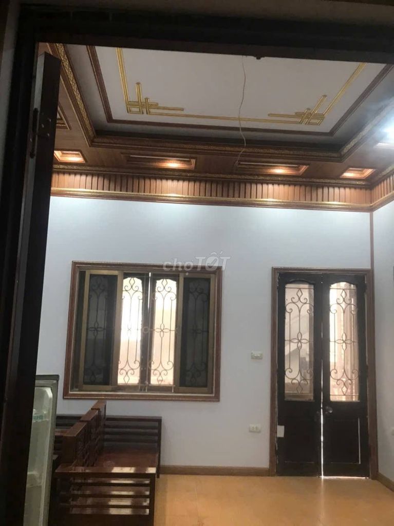 Аренда дома на главной улице Куанг Чунг, Хадонг - 35м², 3 этажа