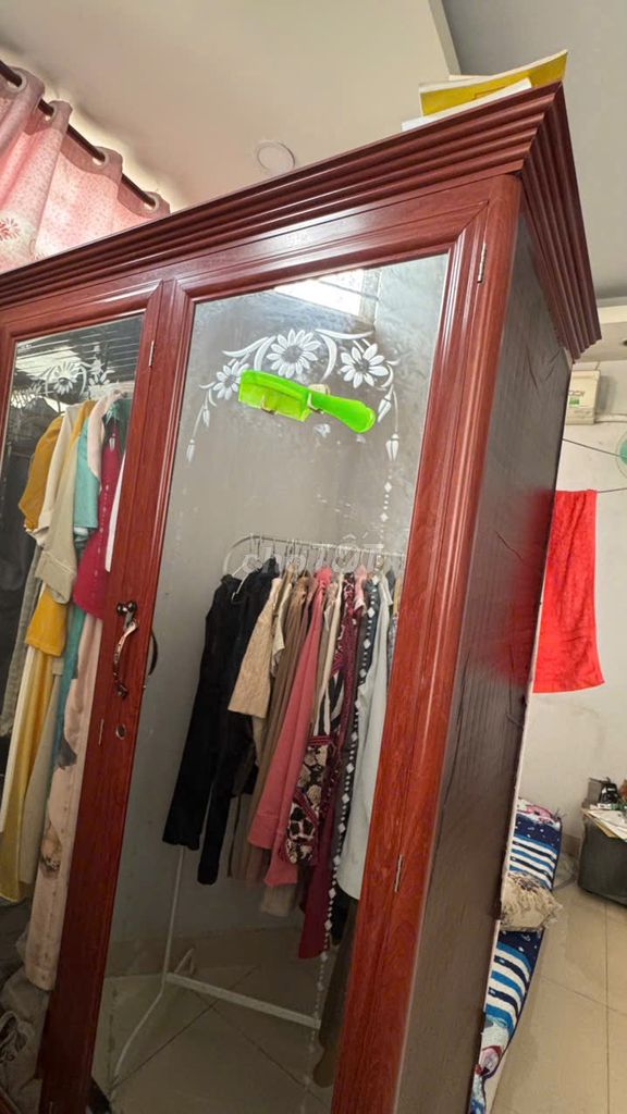 Tủ quần áo nhôm kính màu Nâu Ngang 1.6xcao 2m. Mua bán Tủ, kệ gia đình tại Quận 12 Tp Hồ Chí Minh được đăng bởi Đặng Hoàng Anh hình 1