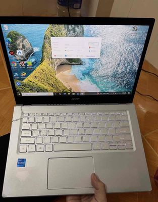 Acer 13.3 inch i5-1135G7 8GB/256GB