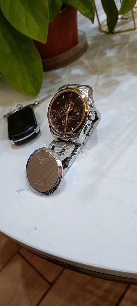 Tissot 6kim . Size 42 thép đúc nguyên con