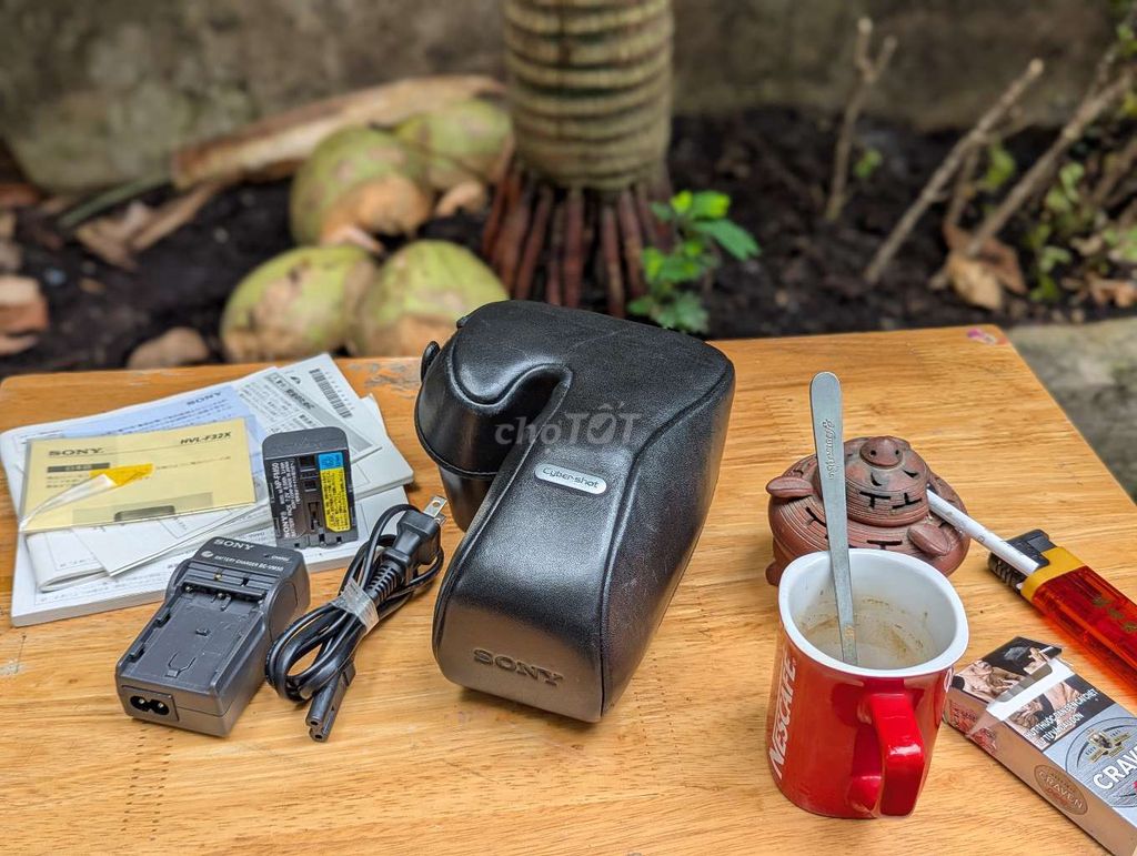 Sony Cyber-shot DSC-F828 Like New . Mua bán Máy ảnh, Máy quay tại Thành phố Thủ Đức Tp Hồ Chí Minh được đăng bởi Quang Thang hình 1