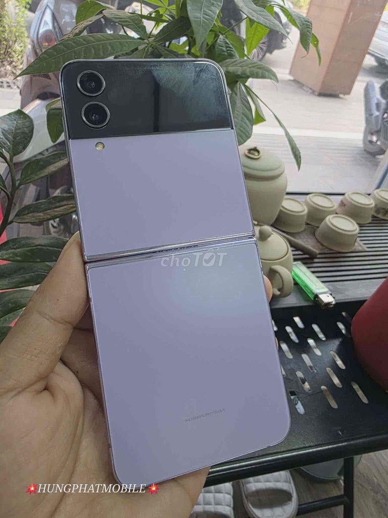 Samsung Z Flip 4 256GB Tím 99% mới bản VN. Mua bán Điện thoại tại Quận Đống Đa Hà Nội được đăng bởi HIẾU STORE hình 1