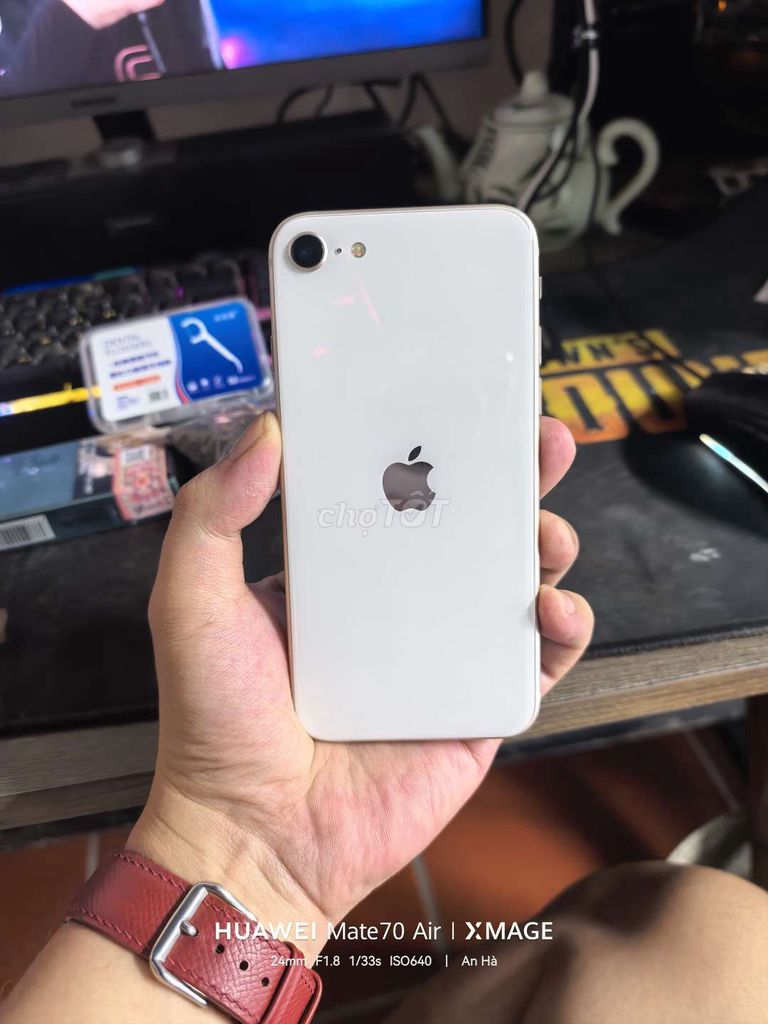 Apple iPhone SE 3 Trắng. Mua bán Điện thoại tại Quận Nam Từ Liêm Hà Nội được đăng bởi Quàng A Tũn hình 1