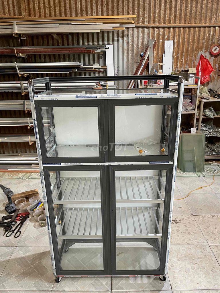 Tủ chén nhôm kính 80cm x 1m. Mua bán Tủ, kệ gia đình tại Thành phố Biên Hòa Đồng Nai được đăng bởi mai thanh lam hình 1