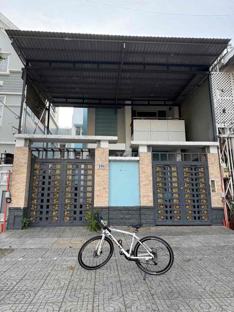 Аренда · 5 комн. · 168 м² · Quận Bình Tân, ул. Đường Vành Đai Trong