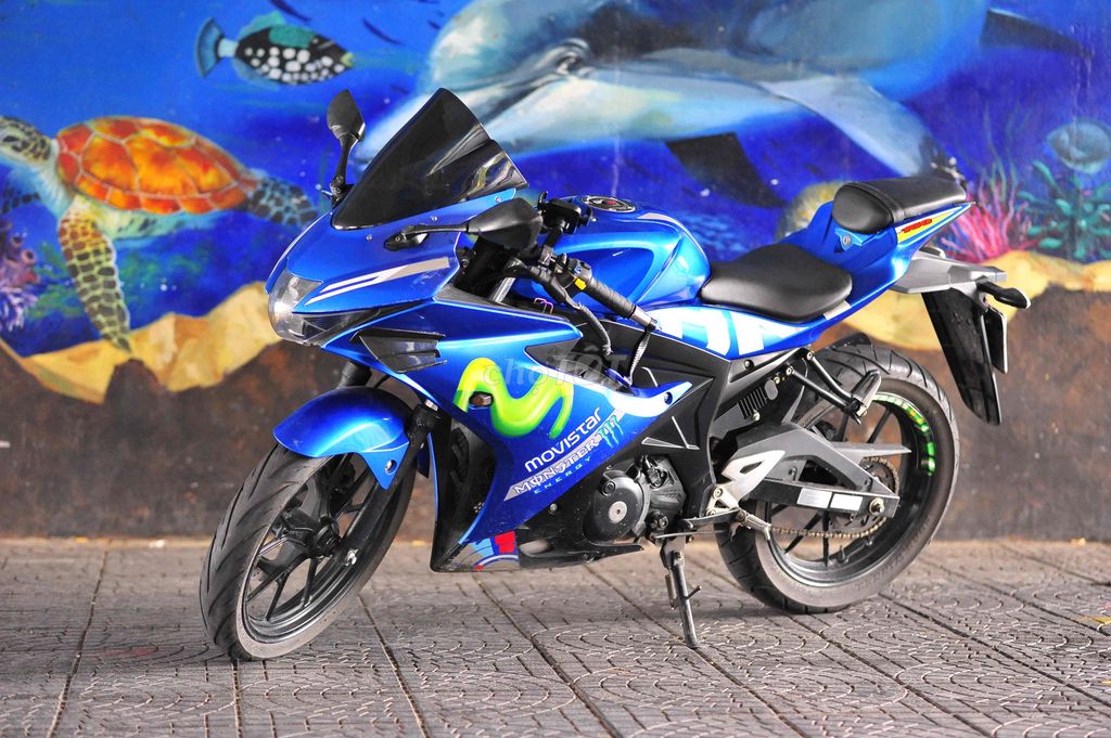 Suzuki GSX R150 зеленый импортный