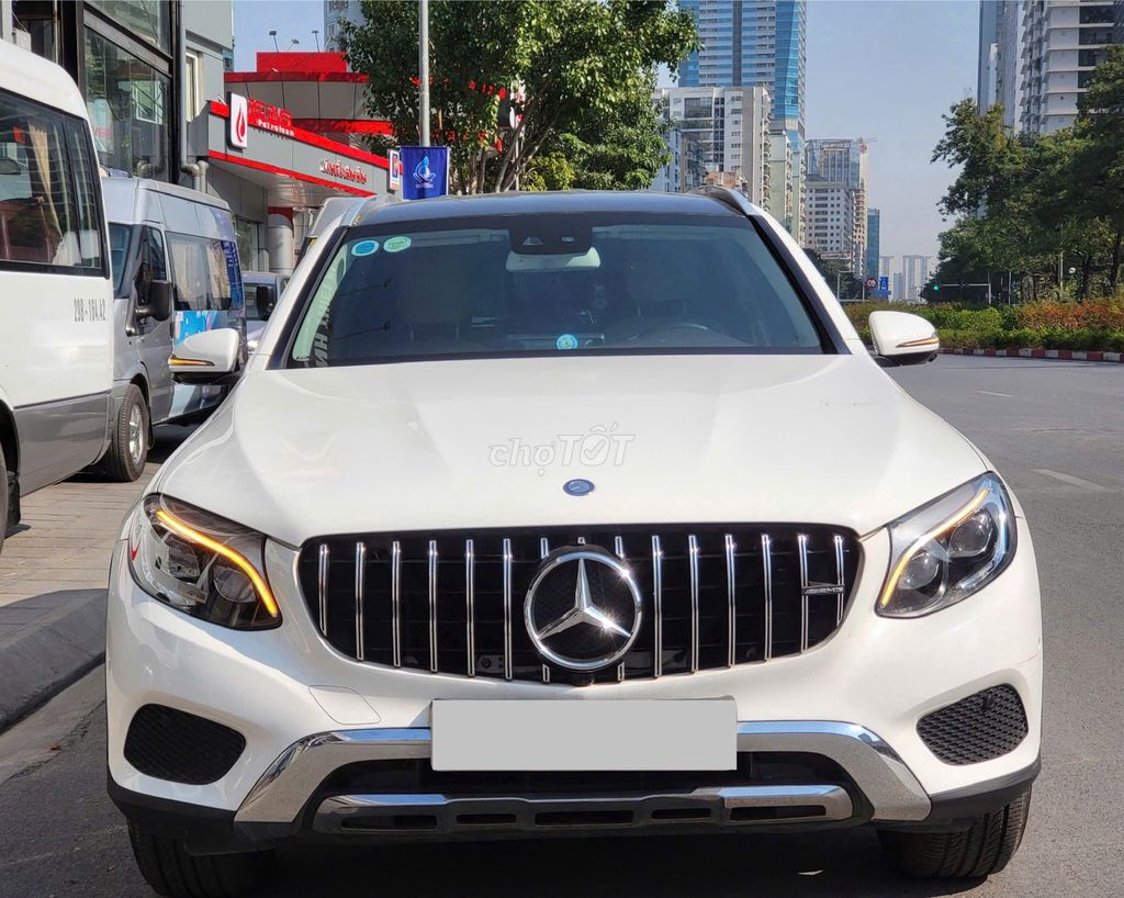 Mercedes Benz GLC 250 4MATIC sx 2016 - 50.000 km