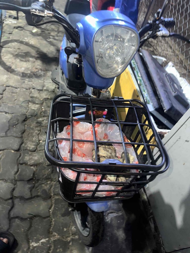 bán xác xe ko bình điện chìa khoá sac đầy đủ. Mua bán Xe điện tại Quận Cẩm Lệ Đà Nẵng được đăng bởi Minh nhật quang hình 1