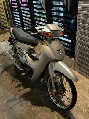 Honda Wave màu Bạc