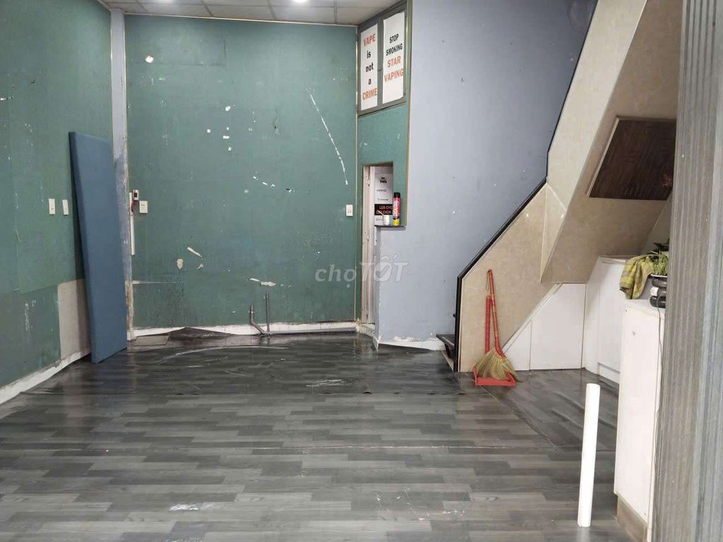 Rent · 2 bd · 30 м² · Quận 8, ул. Đường Dương Bá Trạc