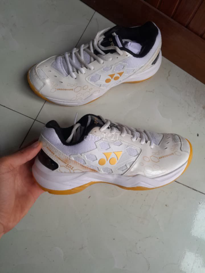 Giày cầu lông Yonex SHB101CR Trắng 25.5. Mua bán Giày dép tại Thành phố Thái Bình Thái Bình được đăng bởi Tuấn Nguyễn hình 1