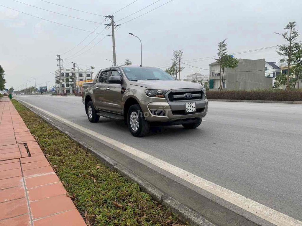 Ford Ranger 2017 XLS 2.2 4x2 AT - 100 km