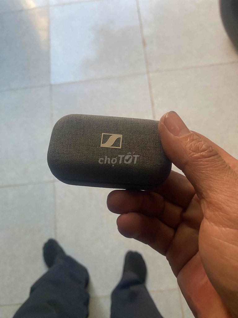 Tai nghe không dây Sennheiser Đen. Mua bán Tivi, Âm thanh tại Thành phố Buôn Ma Thuột Đắk Lắk được đăng bởi Nguyễn Hưng hình 1