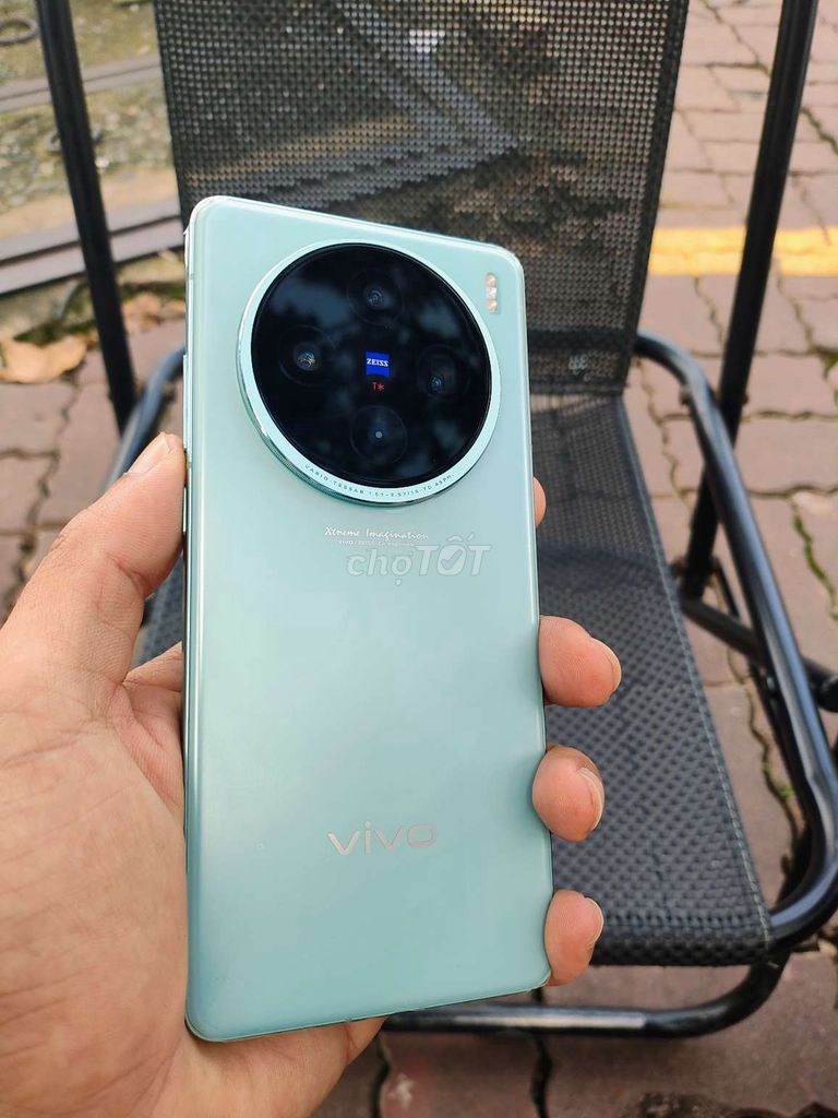 Vivo X100s