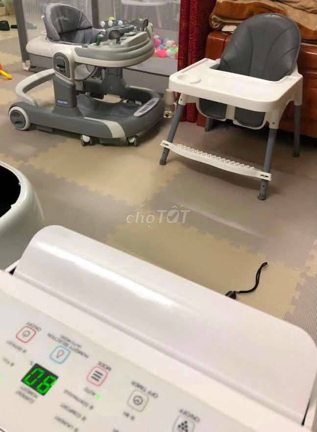 Ghế ăn dặm KIDHOW Xám Trắng. Mua bán Mẹ và bé tại Quận Nam Từ Liêm Hà Nội được đăng bởi Thắm Nguyễn hình 1