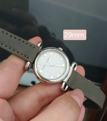 Đồng hồ nữ Marc Jacob mới trên 97%, kiểu cá tính.. Mua bán Đồng hồ tại Quận 1 Tp Hồ Chí Minh được đăng bởi Nguyễn nữ thuý linh