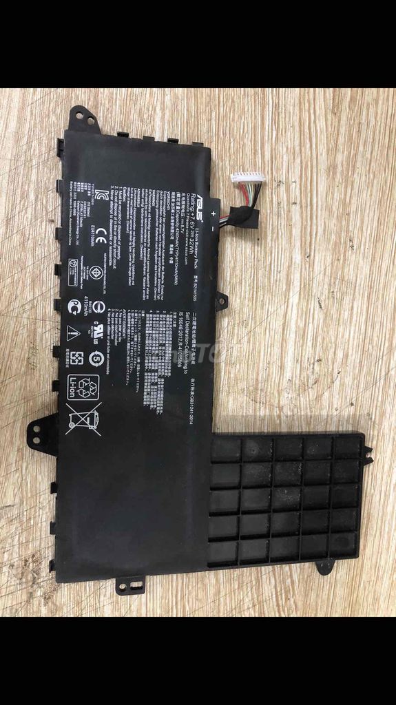 Pin laptop ASUS 3200mAh 7.7V Đen. Mua bán Phụ kiện (Màn hình, Chuột...) tại Quận Kiến An Hải Phòng được đăng bởi MeiMei hình 1