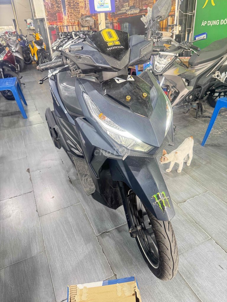 Honda Vario 2017 Xám 30355 km. Mua bán Xe máy tại Quận Bình Tân Tp Hồ Chí Minh được đăng bởi xe máy TÂN TIẾN LỘC 1 hình 2