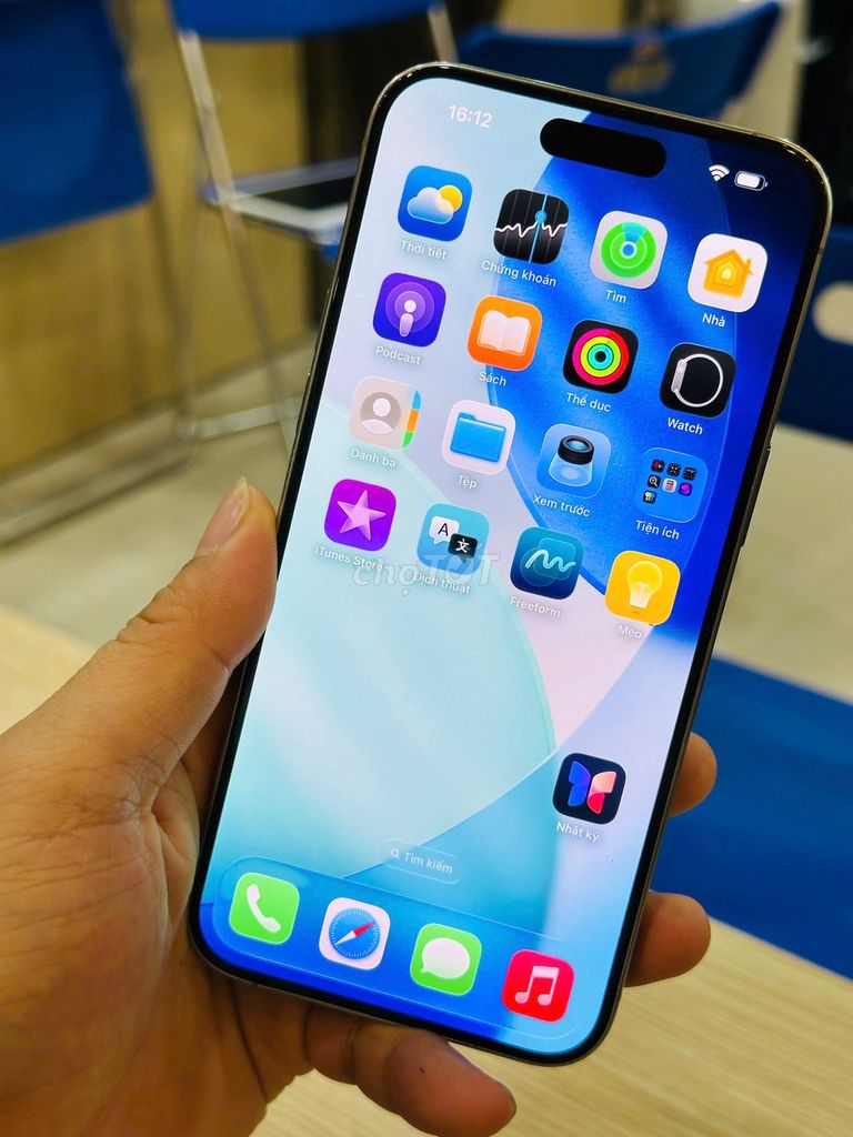 Em bán Apple iPhone 15 Pro Max 256GB Titan . Mua bán Điện thoại tại Quận Đống Đa Hà Nội được đăng bởi Thế Hoàng hình 1