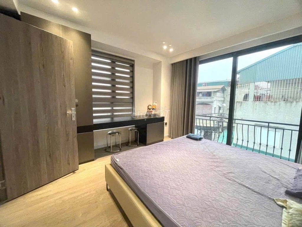 Nhà 5 tầng 45m2 gần Hồ Linh Đàm, Hà Nội