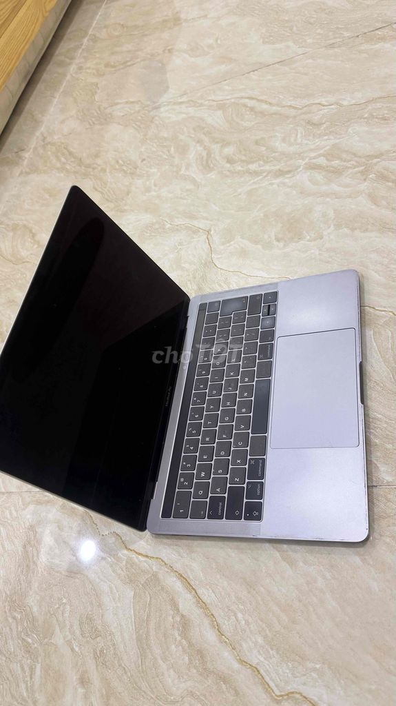Màn hình laptop Apple MacBook Pro A1706 13 inch. Mua bán Phụ kiện (Màn hình, Chuột...) tại Thành phố Thủ Dầu Một Bình Dương được đăng bởi Quang hình 1