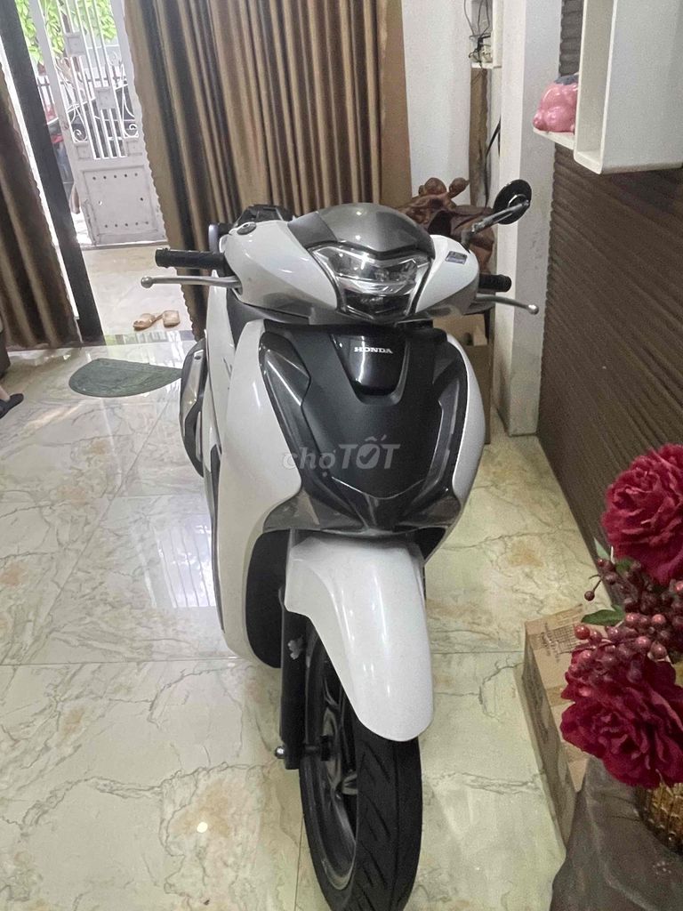 Cần bán Sh 125i 2019 ABS 2 kênh trước sau .. Mua bán Xe máy tại Quận Liên Chiểu Đà Nẵng được đăng bởi Lê Thành Trung hình 2