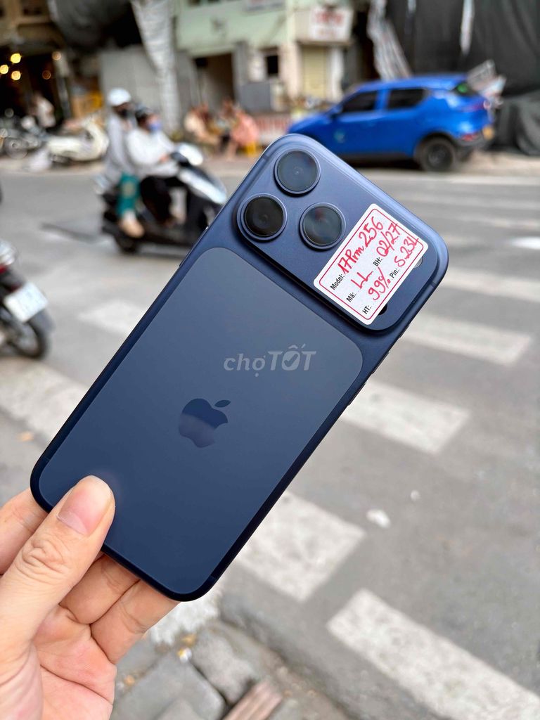 iphone 17ProMax256 xanh Ll sạc 23 lần bh 2/2027. Mua bán Điện thoại tại Quận Đống Đa Hà Nội được đăng bởi Quý Hoàng hình 1