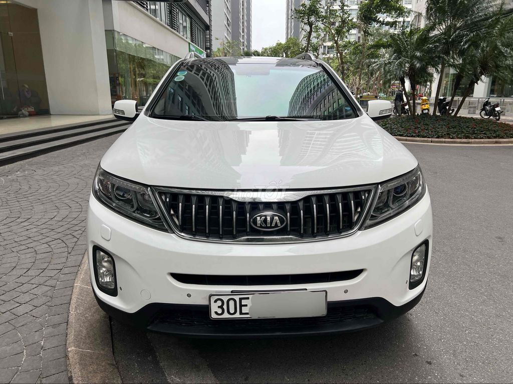 Kia Sorento AT 2WD 2.2 DATH máy dầu 12 vạn zin