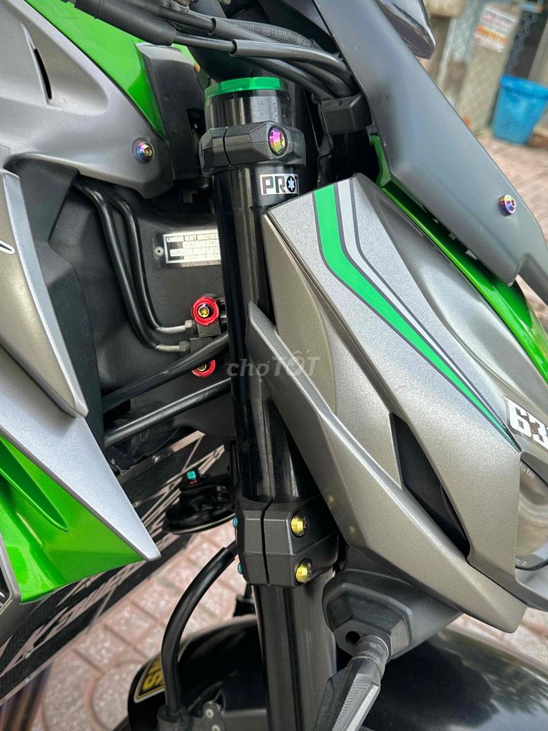 Kawasaki Z1000 Đen Xanh lá 2016 bao zin chính chủ. Mua bán Xe máy tại Thị xã Cai Lậy Tiền Giang được đăng bởi Khang hình 3