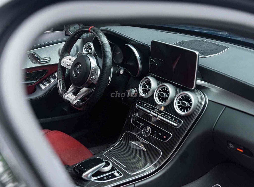 Mercedes C300 AMG Model 2018 - Đen/Đỏ - 25.000 km. Mua bán Ô tô tại Quận 7 Tp Hồ Chí Minh được đăng bởi Thật Nguyễn LongAnh Auto hình 8